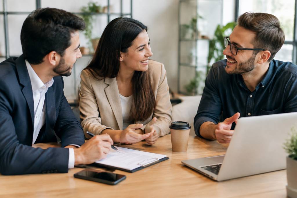 Alianzas estratégicas: cómo crear acuerdos que impulsen tu startup o negocio freelance